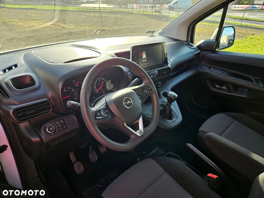 Opel Combo 1.2BENZ 110KM VAN - 6