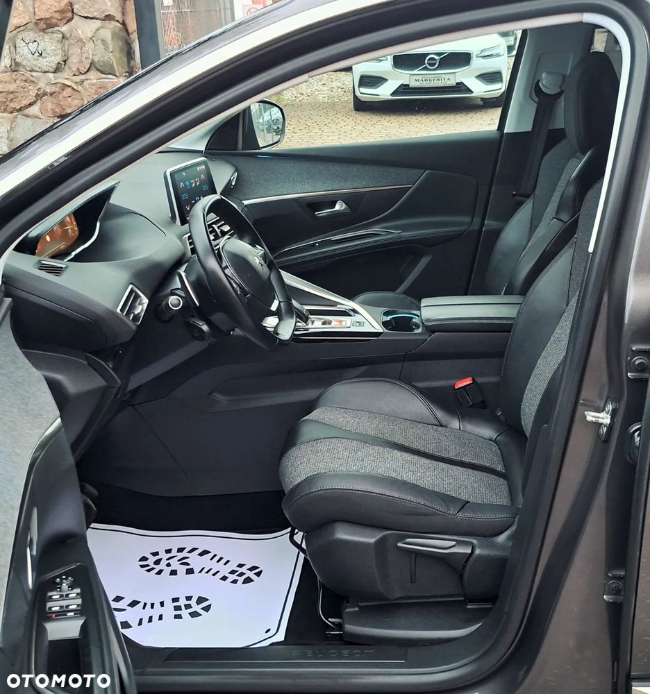 Peugeot 5008 BlueHDi 130 EAT8 Crossway - 17