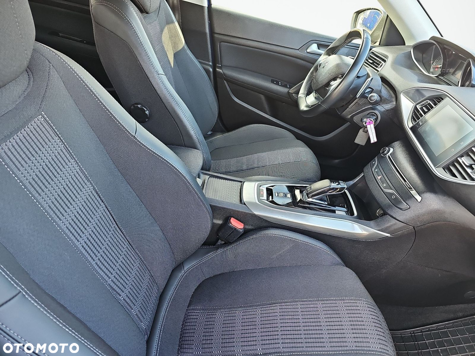 Peugeot 308 - 13