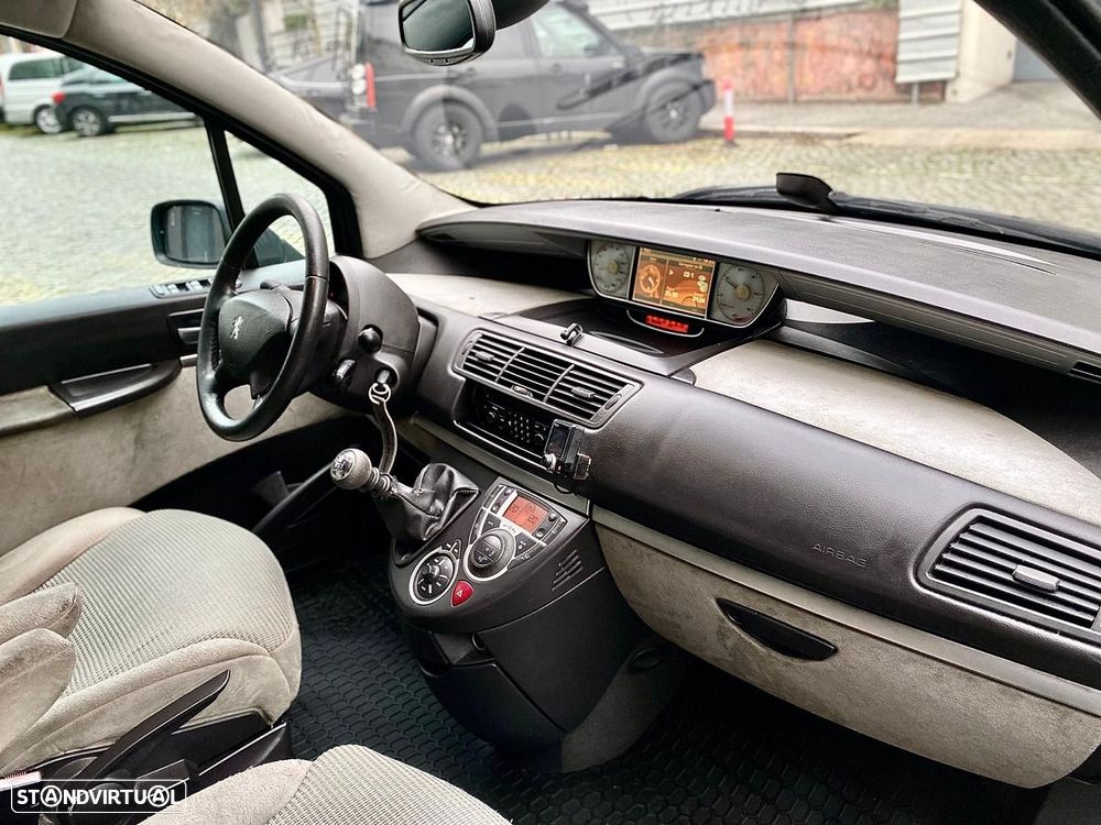 Peugeot 807 2.2 HDi Pullman - 13