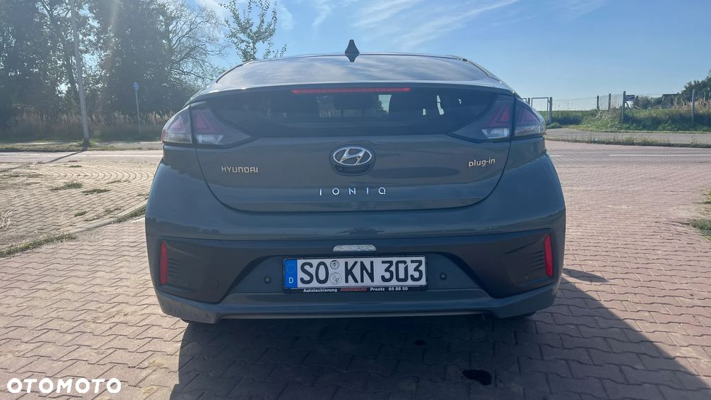 Hyundai IONIQ Plug-in hybrid Premium - 16