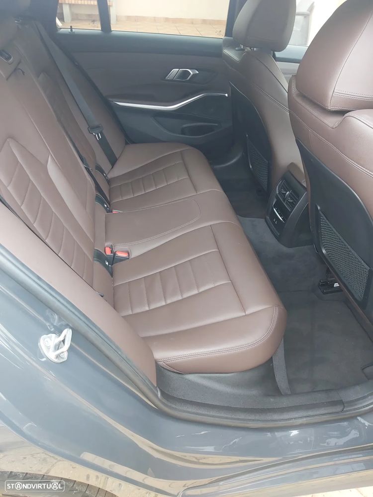 BMW 330 e Touring Pack M Auto - 11