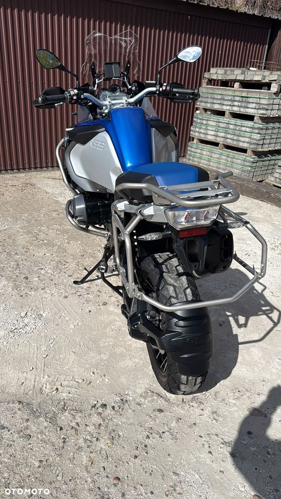 BMW R - 9