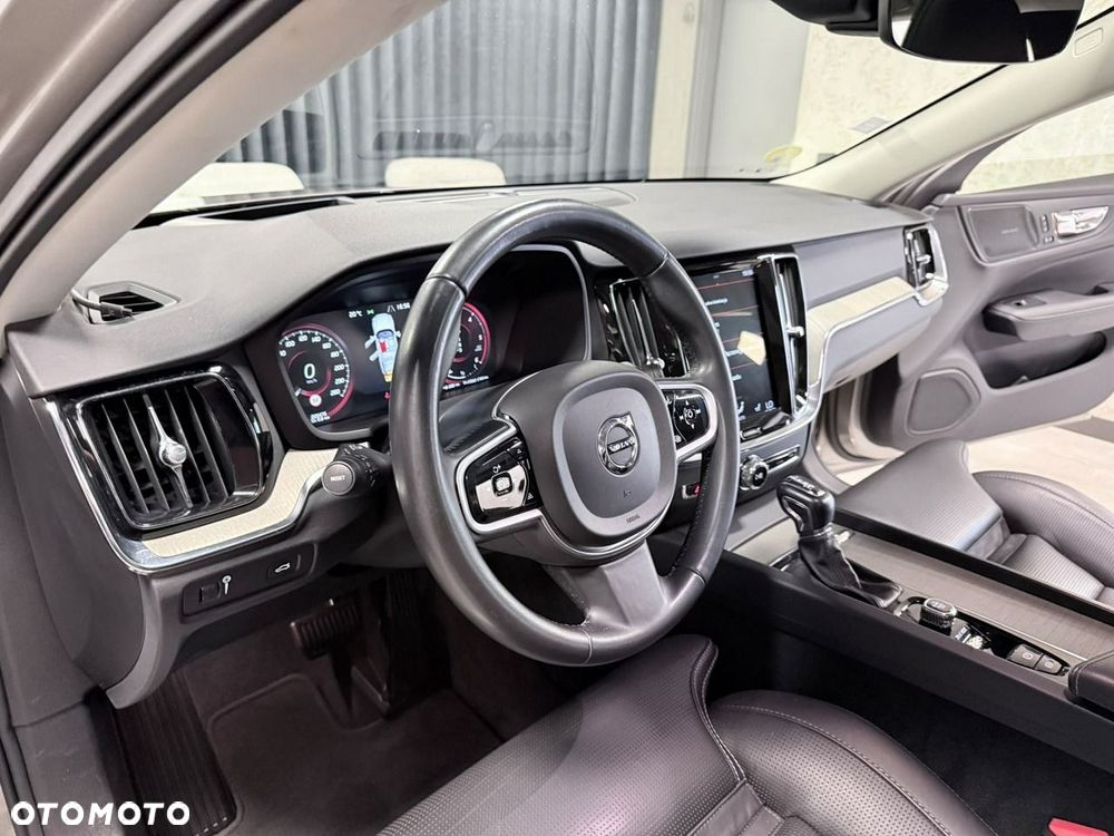 Volvo V60 D3 Geartronic Inscription - 36