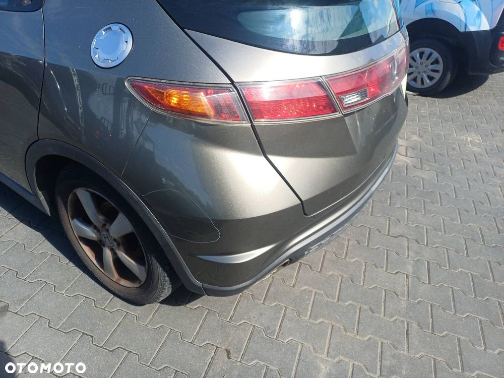 KOMPLETNY TYŁ HONDA CIVIC VIII NH701M KLAPA BAGAŻNIKA ZDERZAK TYŁ LAMPY TYŁ - 3