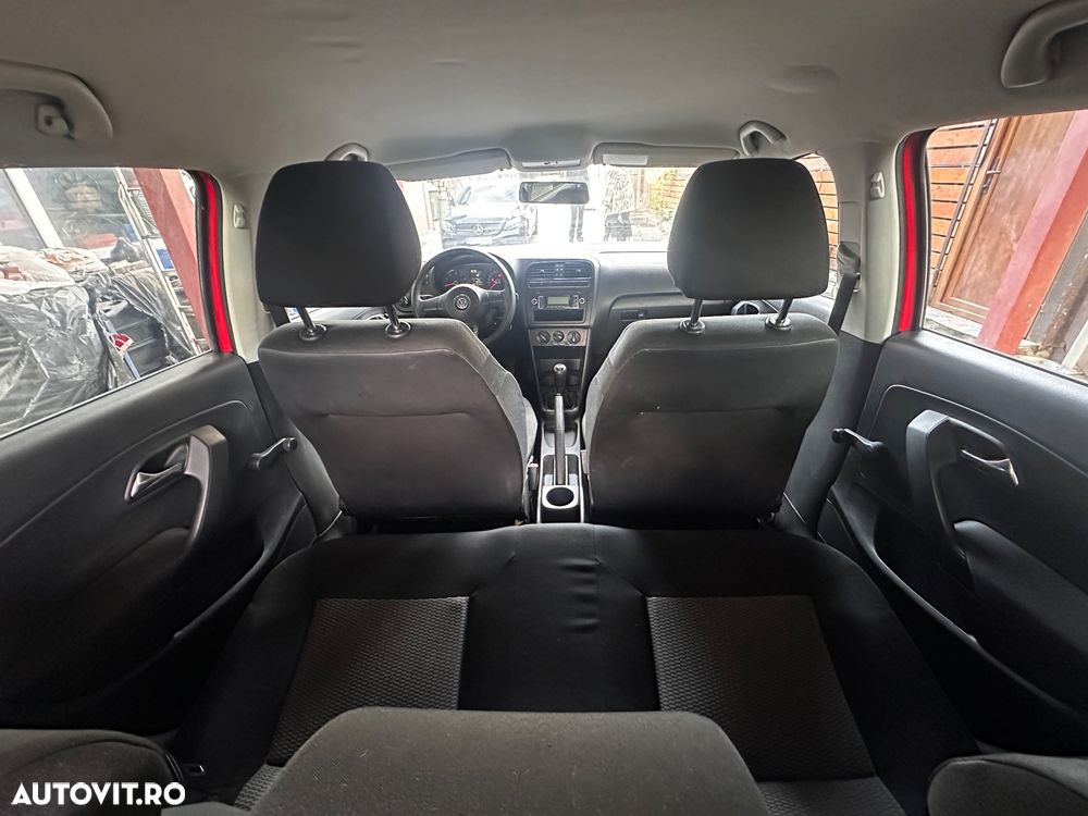 Volkswagen Polo 1.2 Attractive - 7
