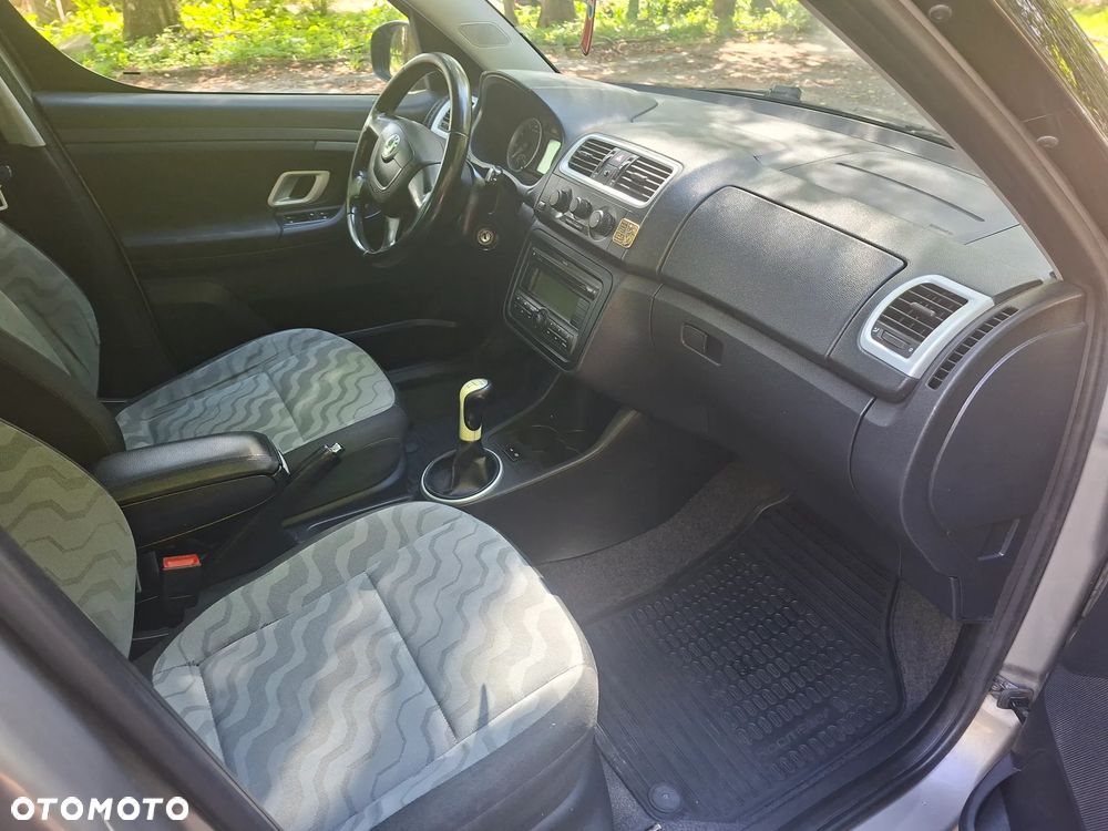 Skoda Roomster 1.6 16V - 10