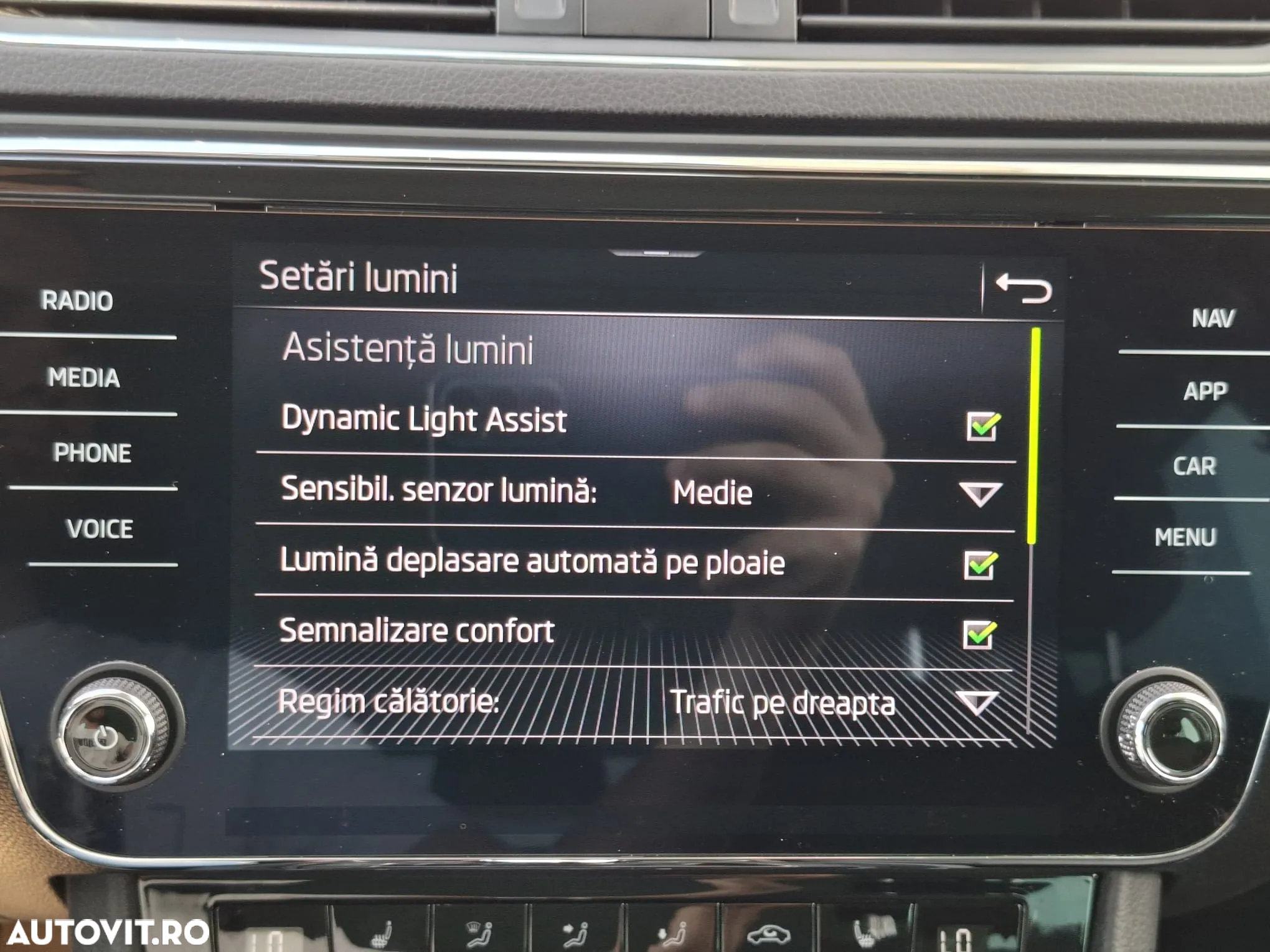 Skoda Superb 2.0 TSI DSG Style - 36