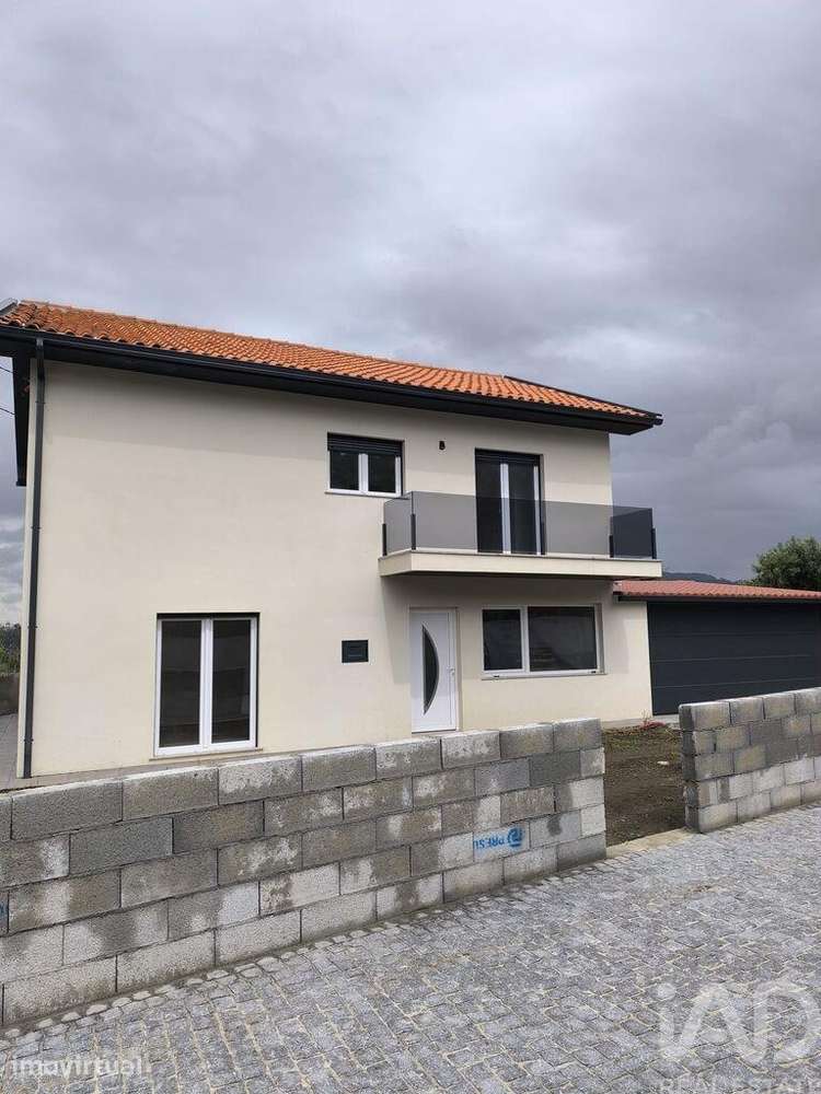 Moradia isolada T3 em Cossourado de 166 m2 - Grande imagem: 2/30