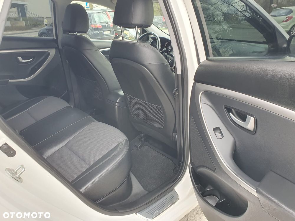 Hyundai i30 1.6 Style - 15