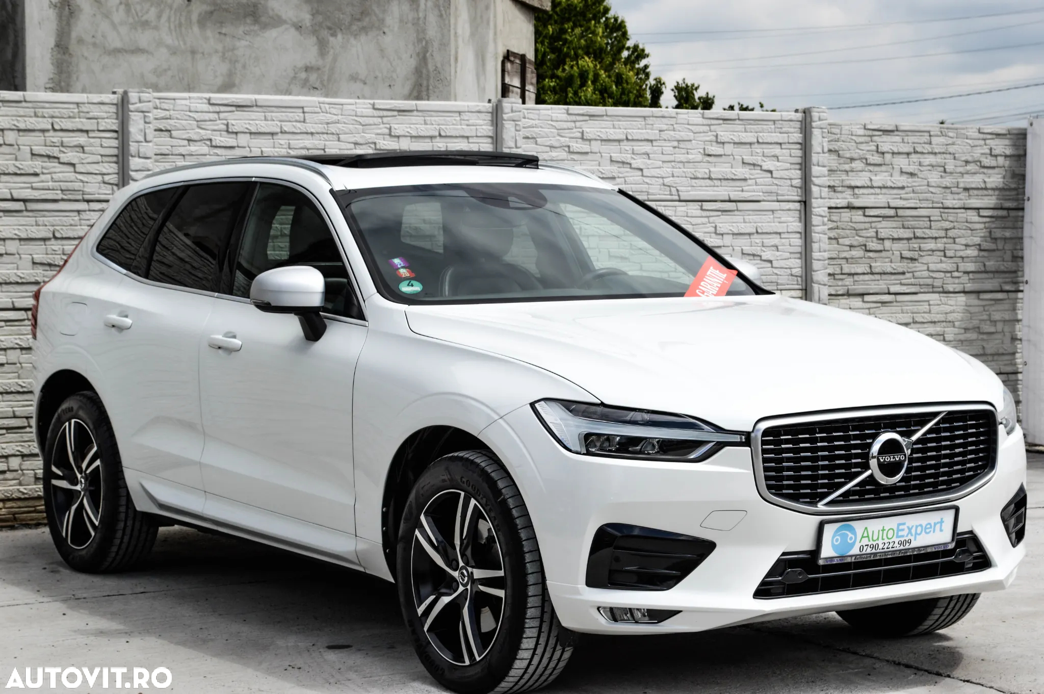 Volvo XC 60 T5 AWD Geartronic RDesign - 2