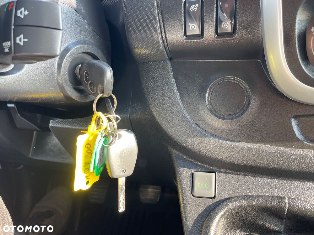 Renault Trafic - 31