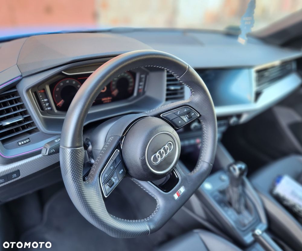 Audi A1 Sportback 30 TFSI S-Line S-tronic - 10