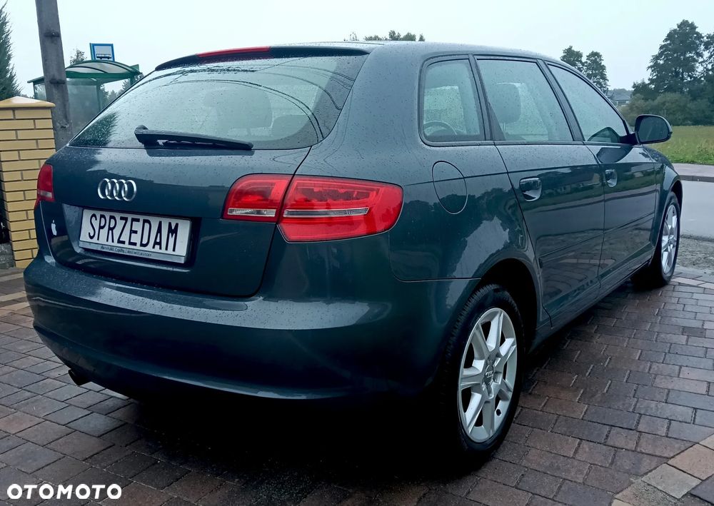 Audi A3 Sportback 1.6 Attraction - 6