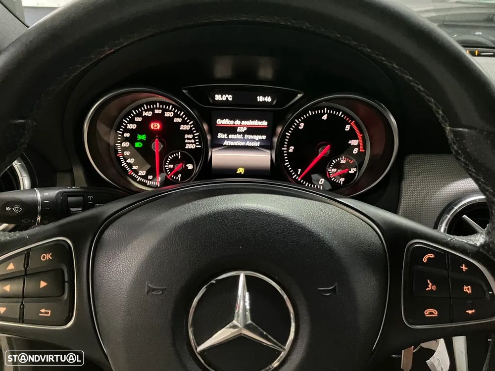 Mercedes-Benz CLA 180 d Shooting Brake - 30