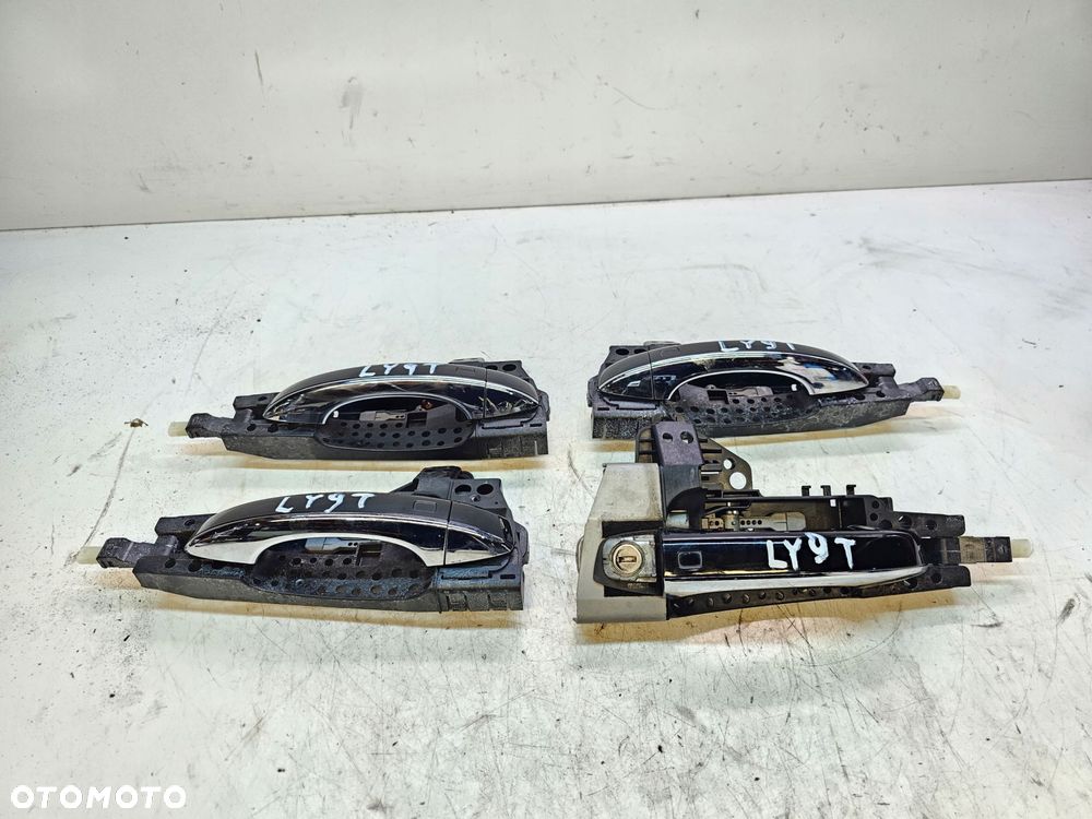 KLAMKI KLAMKA AUDI A6 A7 4H1837885 LY9T LED KEYLESS KOMPLET - 1
