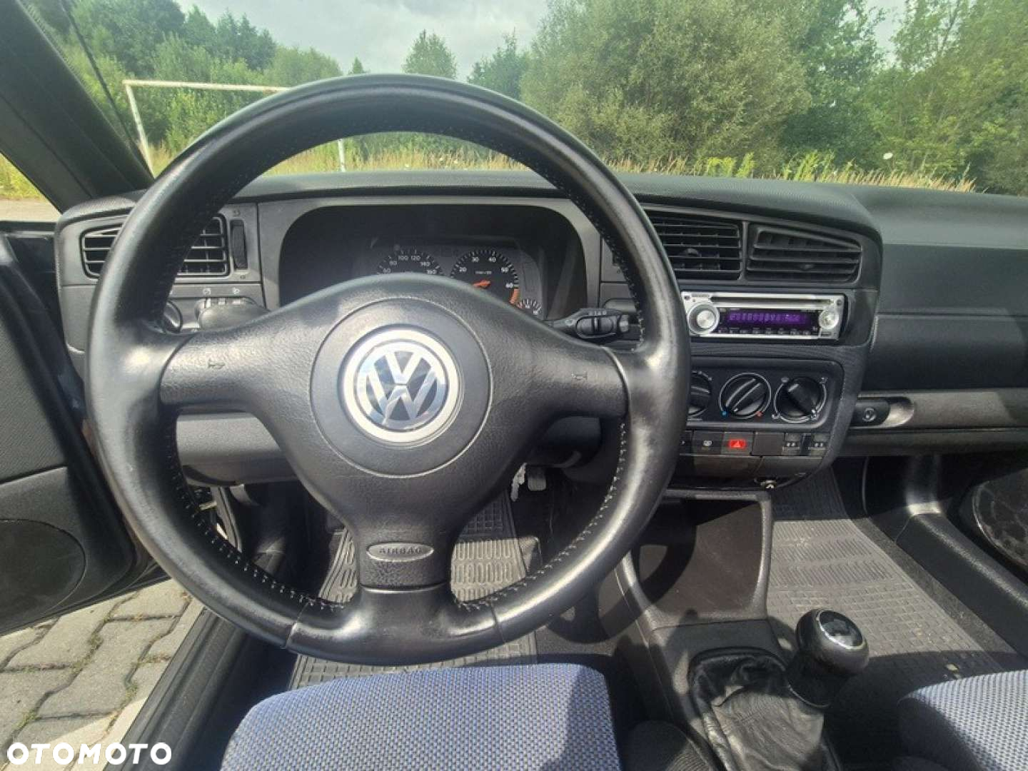 Volkswagen Golf - 20