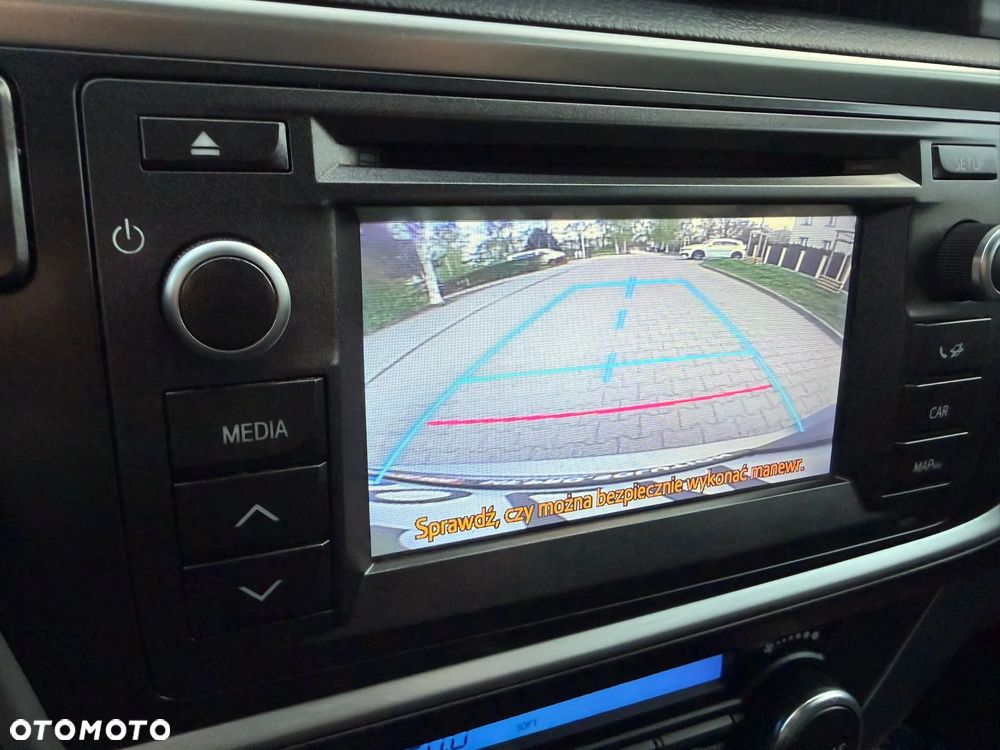 Toyota Auris 1.8 HSD Luna - 11