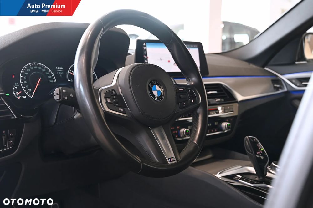 BMW Seria 5 520d xDrive - 6