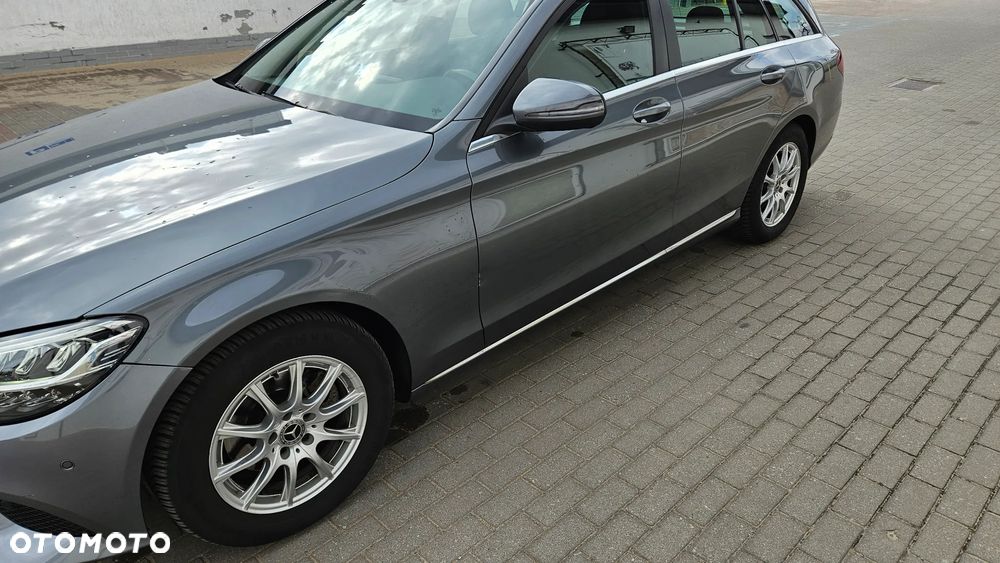 Mercedes-Benz Klasa C 180 d Avantgarde - 10