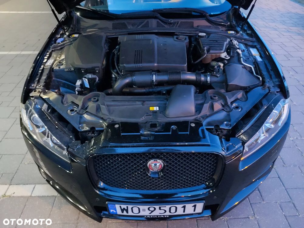 Jaguar XF 2.2 D R-Sport - 10