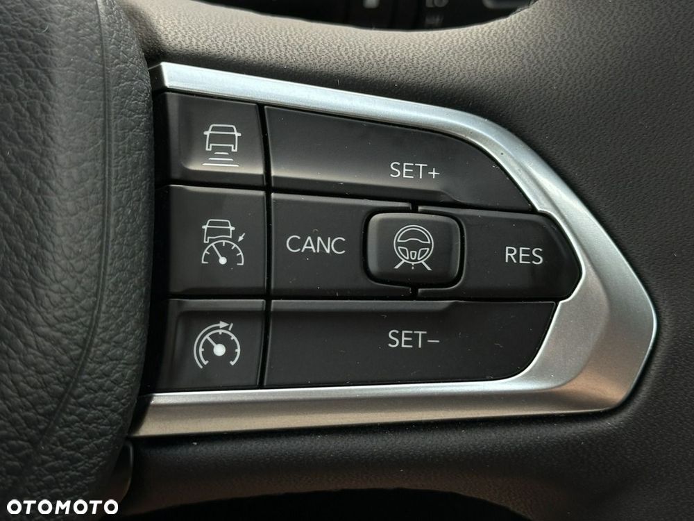 Jeep Compass - 23