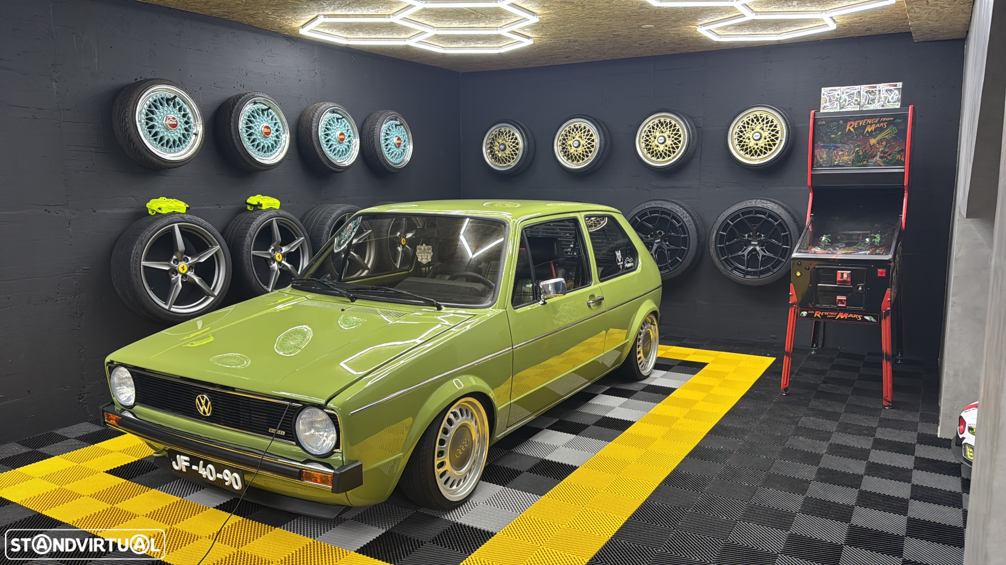 VW Golf - 13