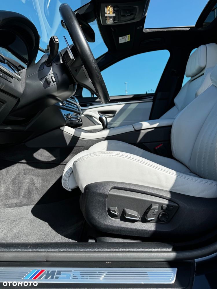 BMW M5 DKG - 10
