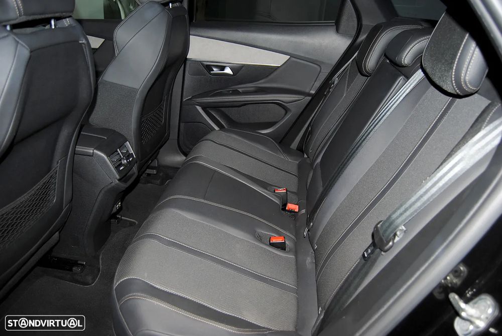 Peugeot 3008 1.6 Hybrid GT e-EAT8 - 19
