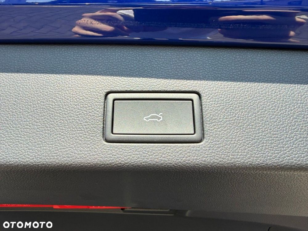 Volkswagen Golf Variant 1.5 eTSI mHEV R-Line DSG - 33