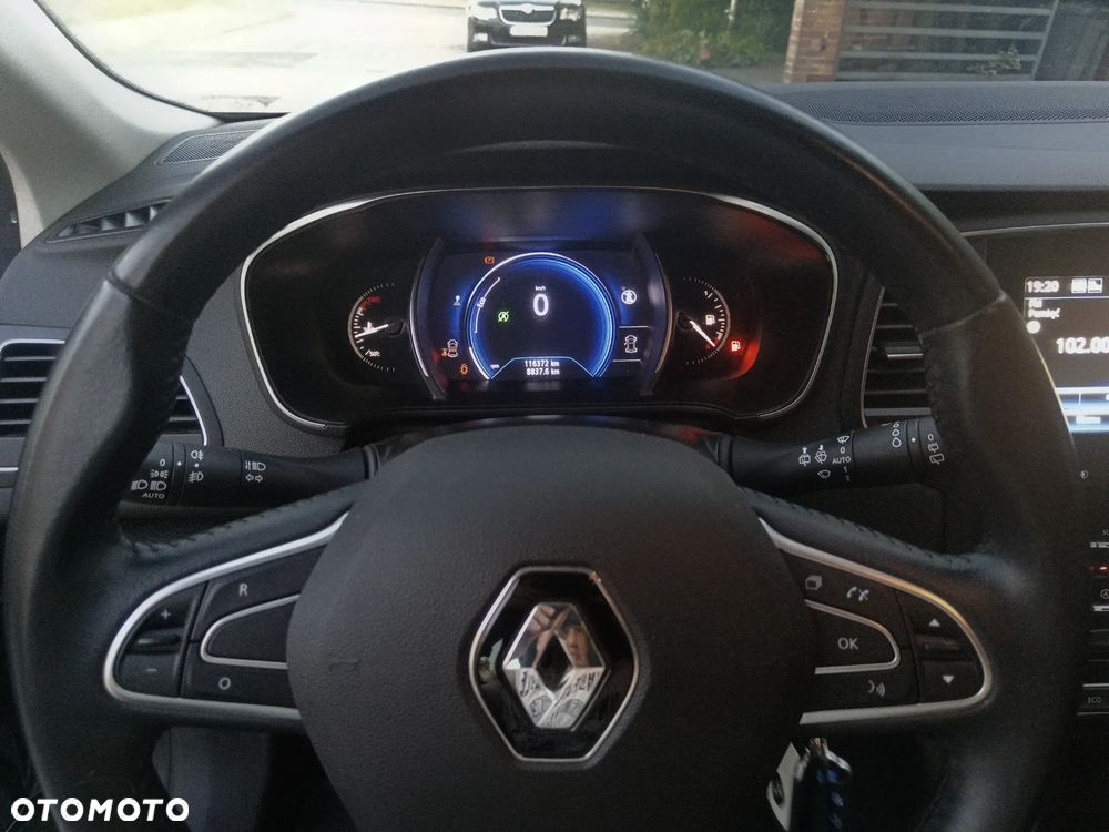 Renault Megane TCe 115 GPF LIMITED - 10