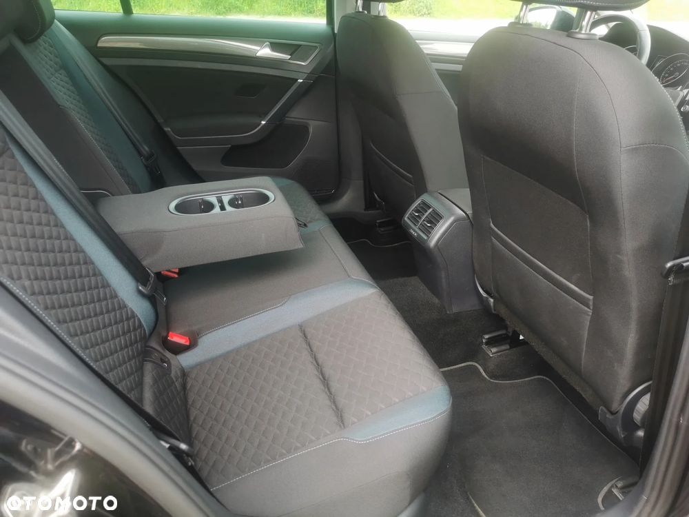 Volkswagen Golf 1.0 TSI IQ Drive - 12