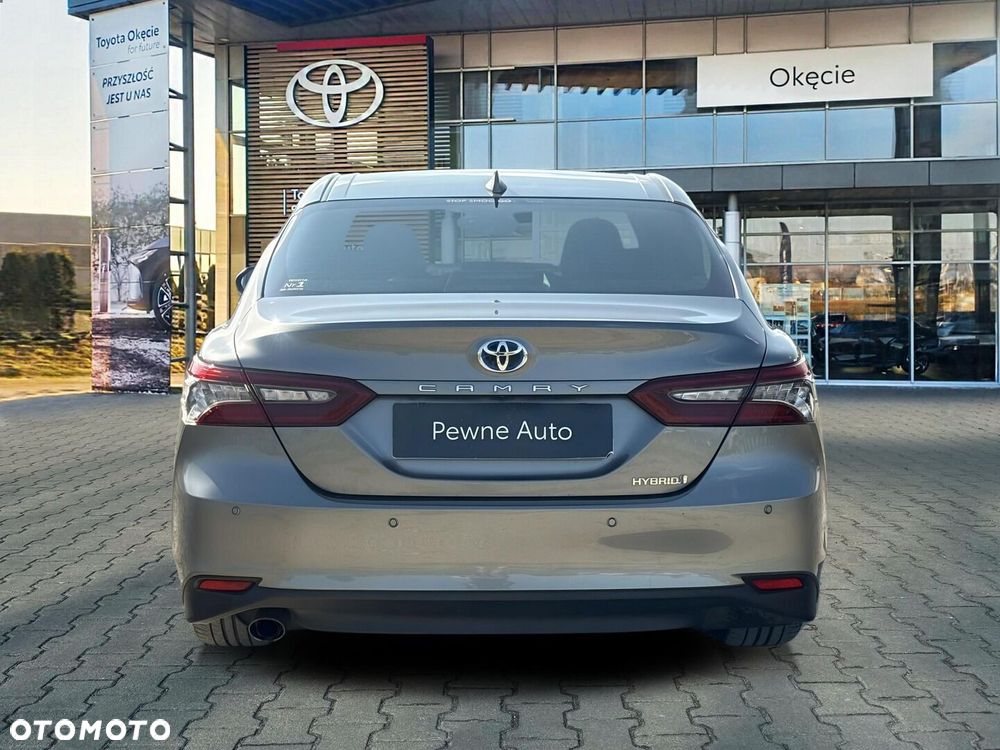 Toyota Camry 2.5 Hybrid Executive CVT - 4