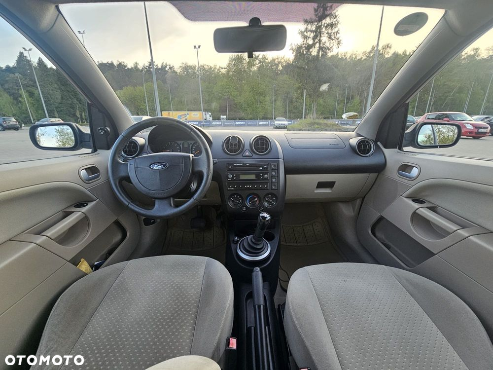 Ford Fiesta - 4