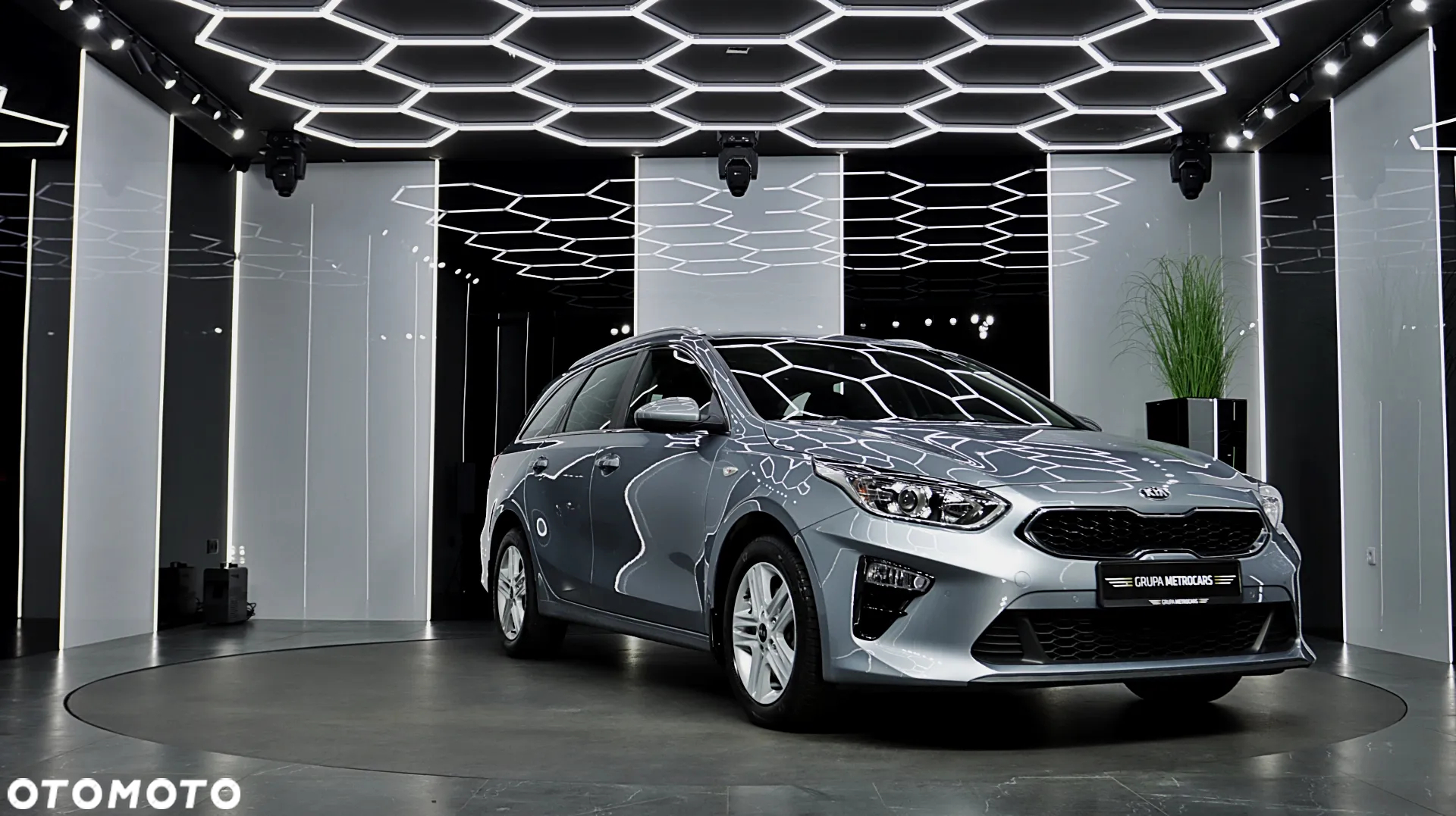 Kia Ceed 1.6 CRDi SCR M - 13