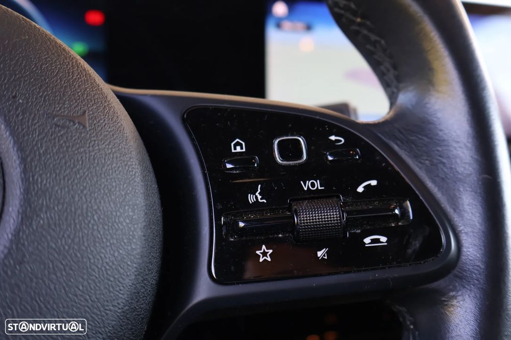 Mercedes-Benz A 180 d Style Plus Aut. — fotografia 23