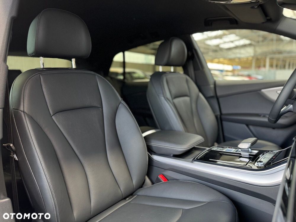 Audi Q8 - 21