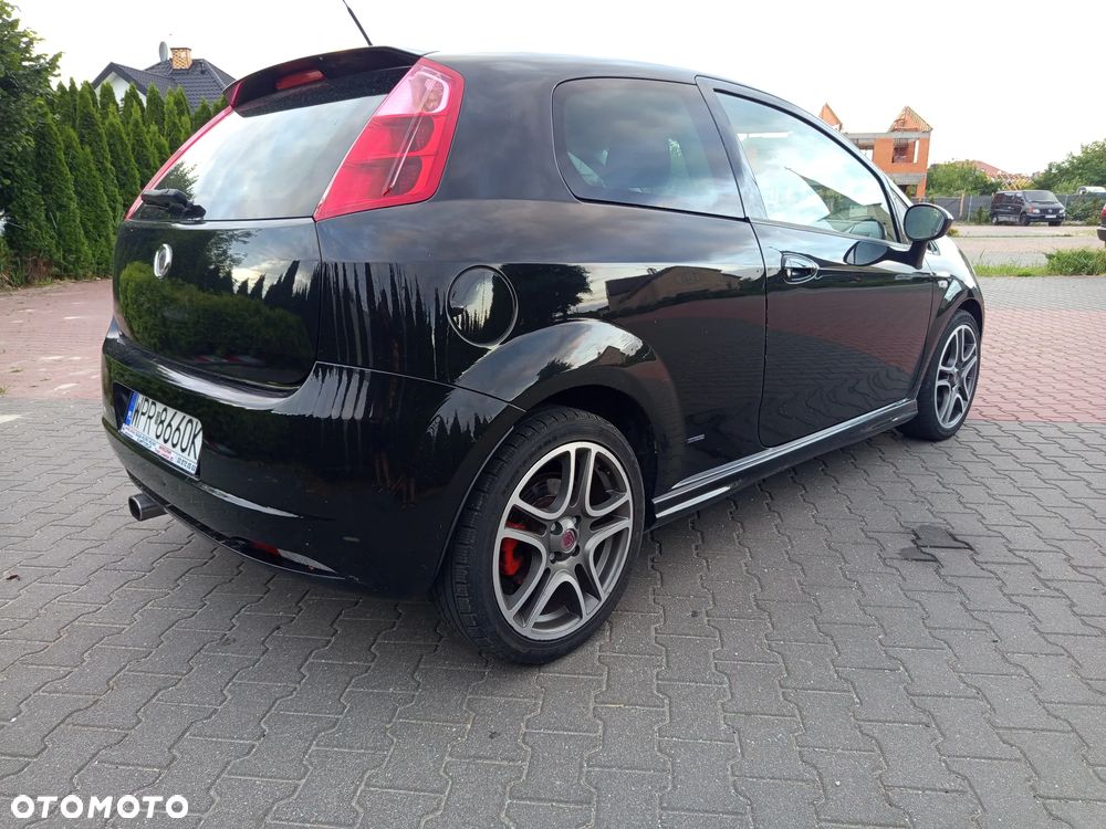 Fiat Grande Punto - 4