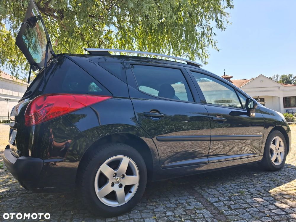 Peugeot 207 - 22