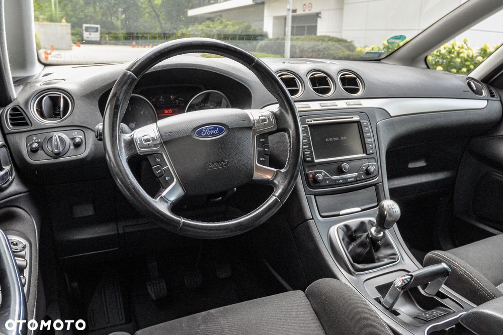 Ford S-Max - 9