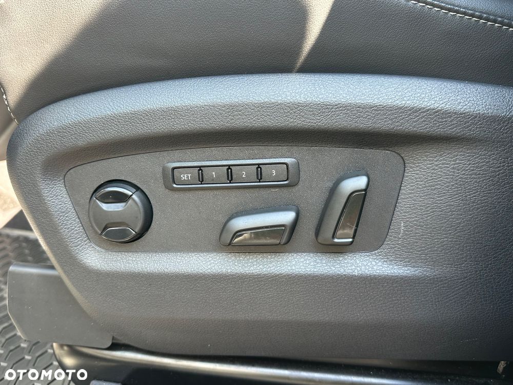 Volkswagen Multivan 2.0 TDI L1 Highline DSG - 12