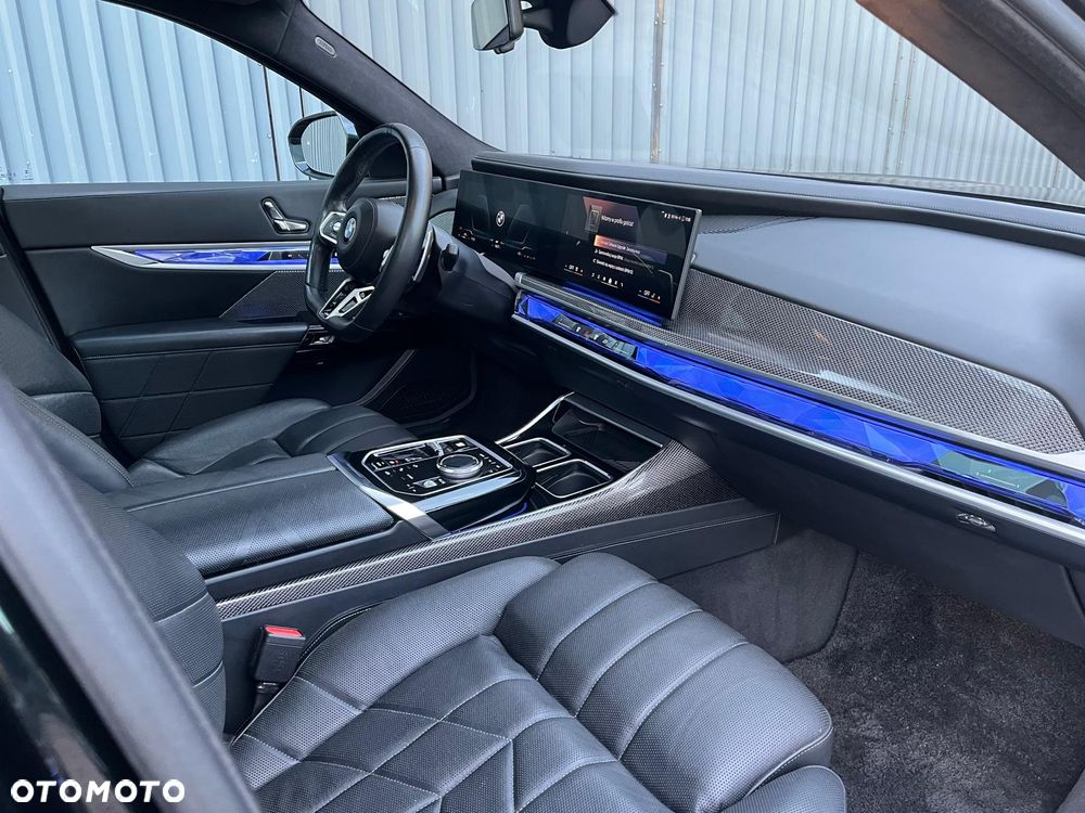 BMW Seria 7 740Ld xDrive sport - 34