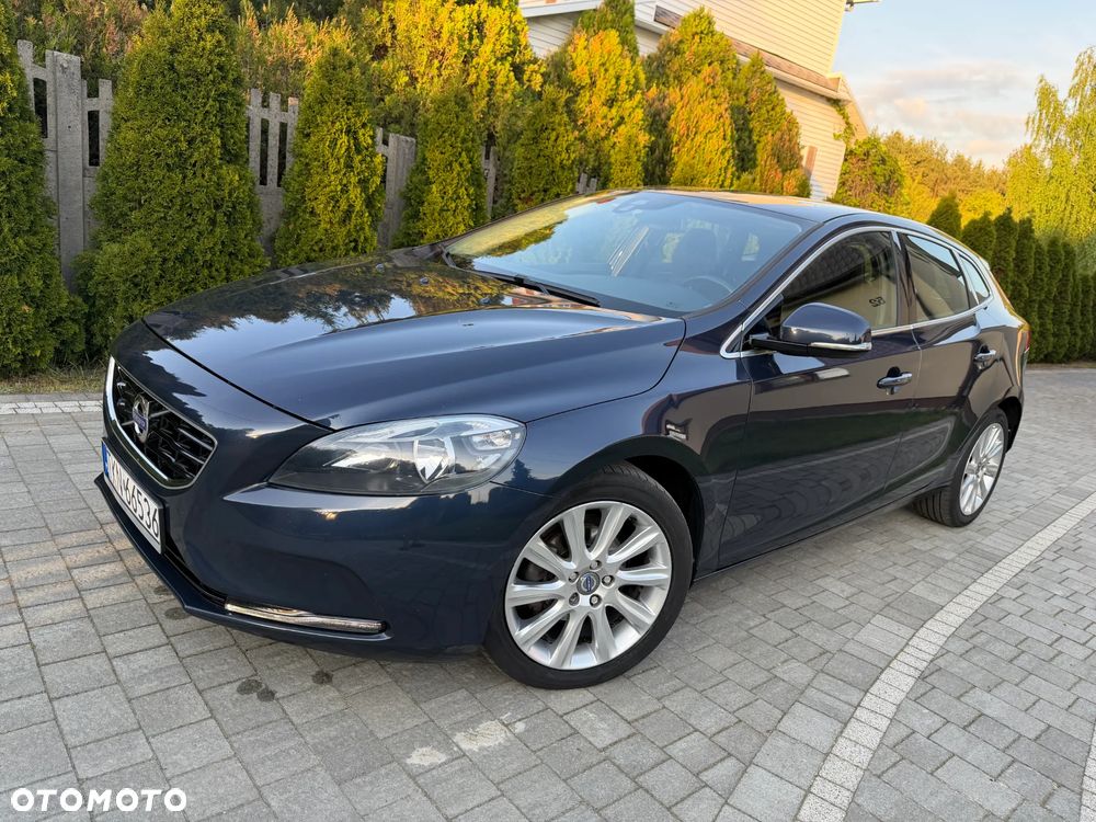 Volvo V40 D2 Momentum - 3