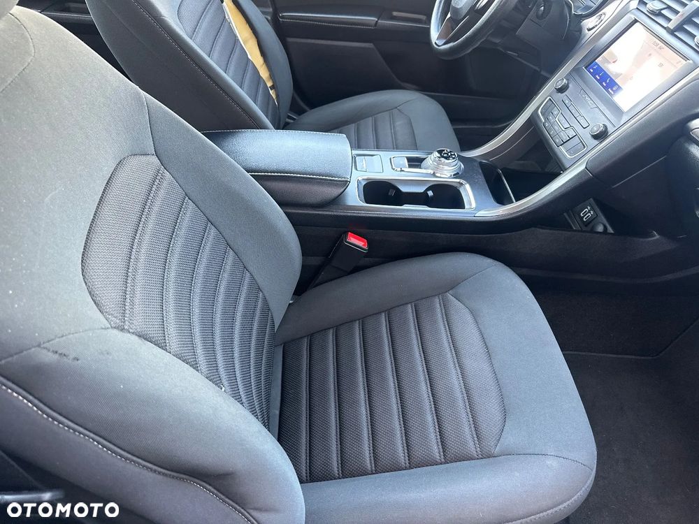 Ford Fusion - 20