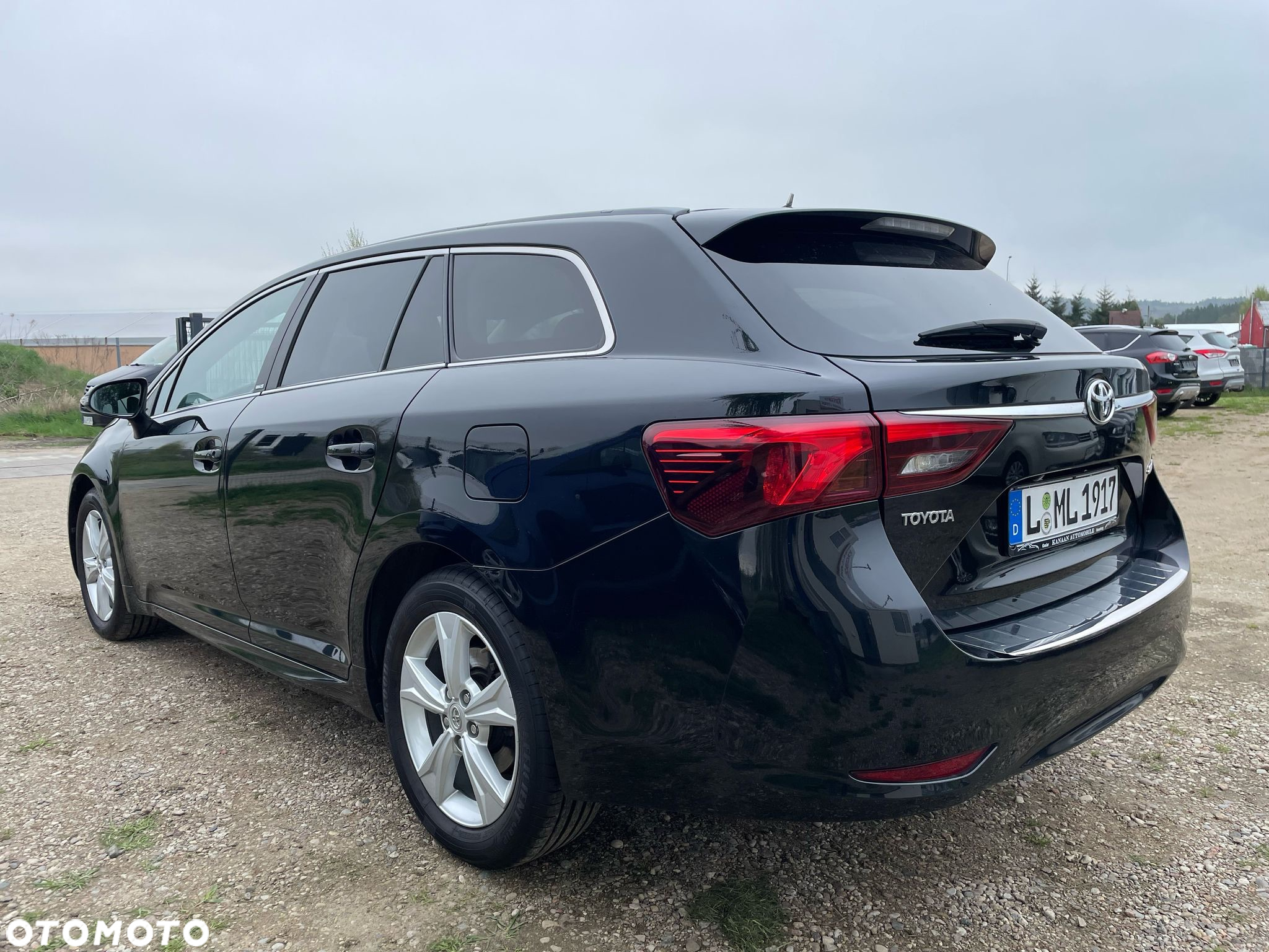 Toyota Avensis Touring Sports 2.0 D-4D Edition-S - 4