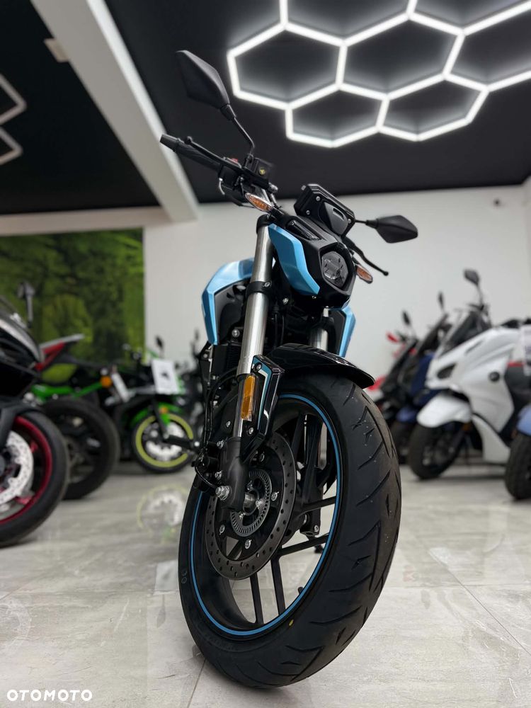 VOGE R125 - 7