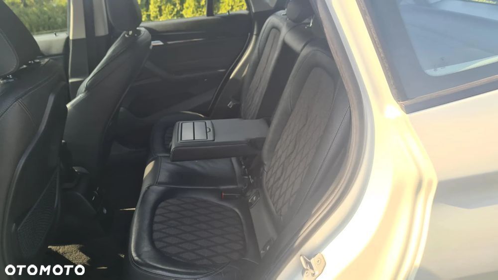 BMW X1 xDrive18d xLine sport - 8