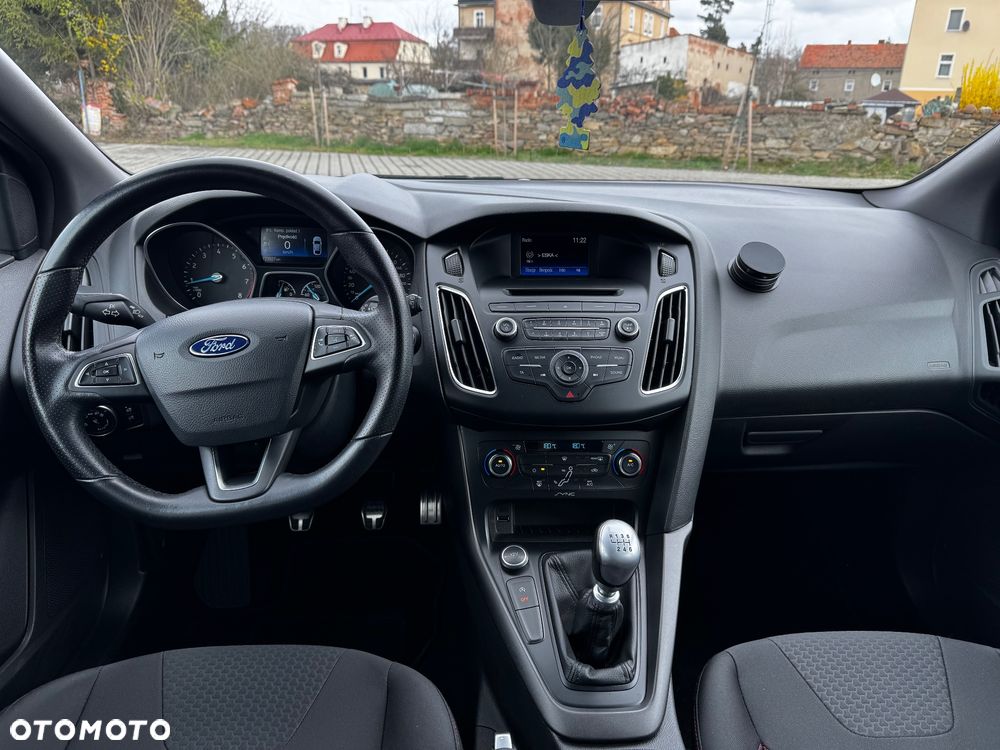 Ford Focus 1.0 EcoBoost Start-Stopp-System ST-LINE - 21