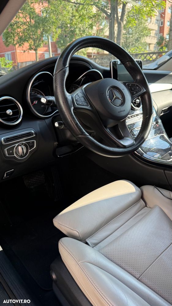 Mercedes-Benz C - 9