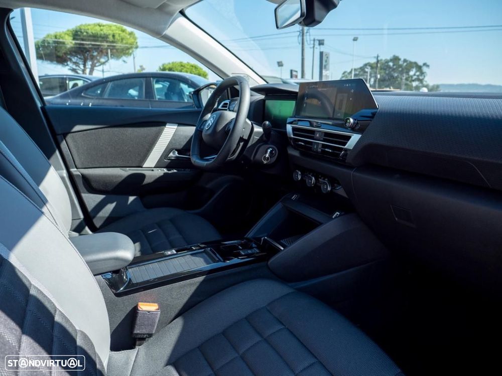 Citroën e-C4 50 kWh Plus - 18